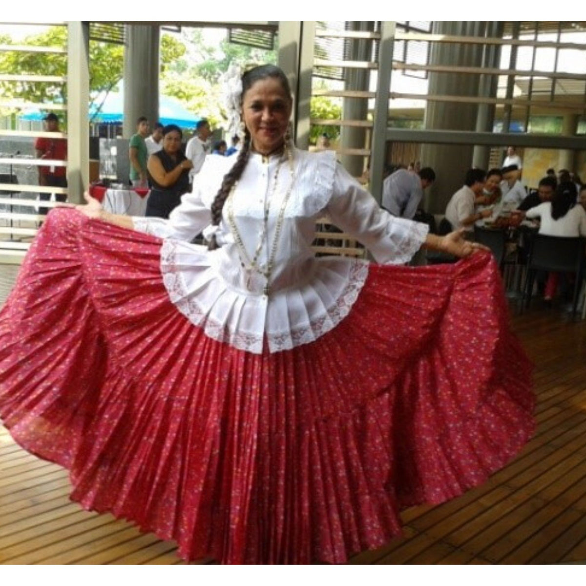 Basquiña Sanisidroz